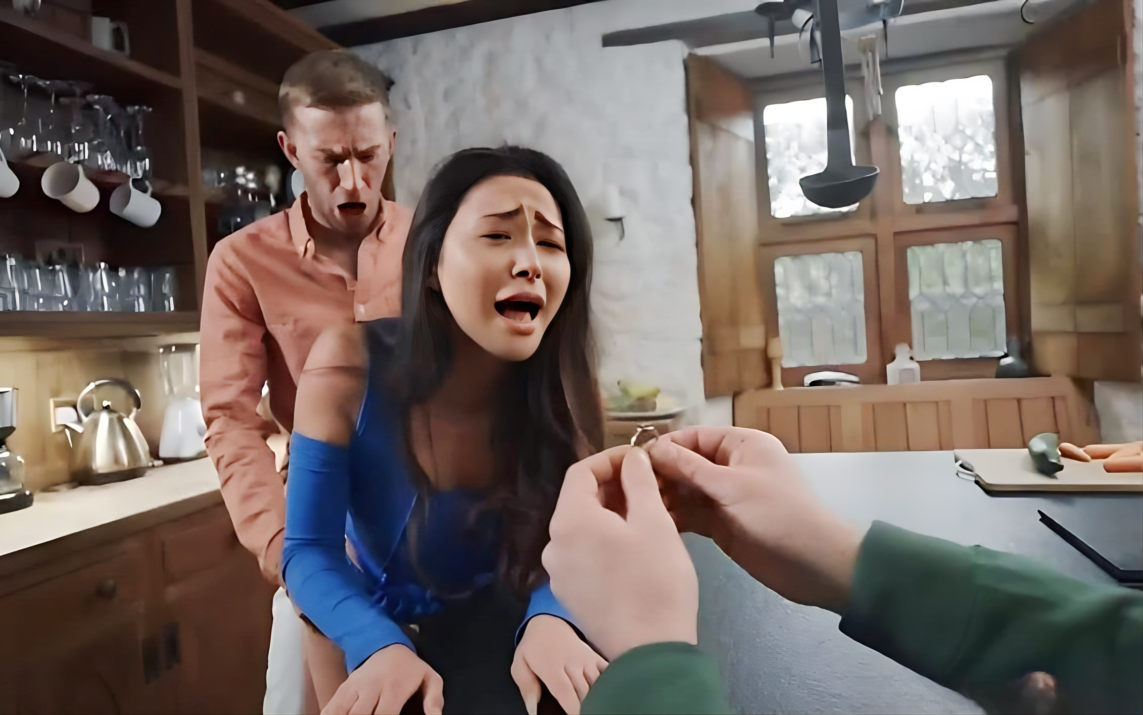 Voler avec des amis proches lorsque son petit ami a proposé
