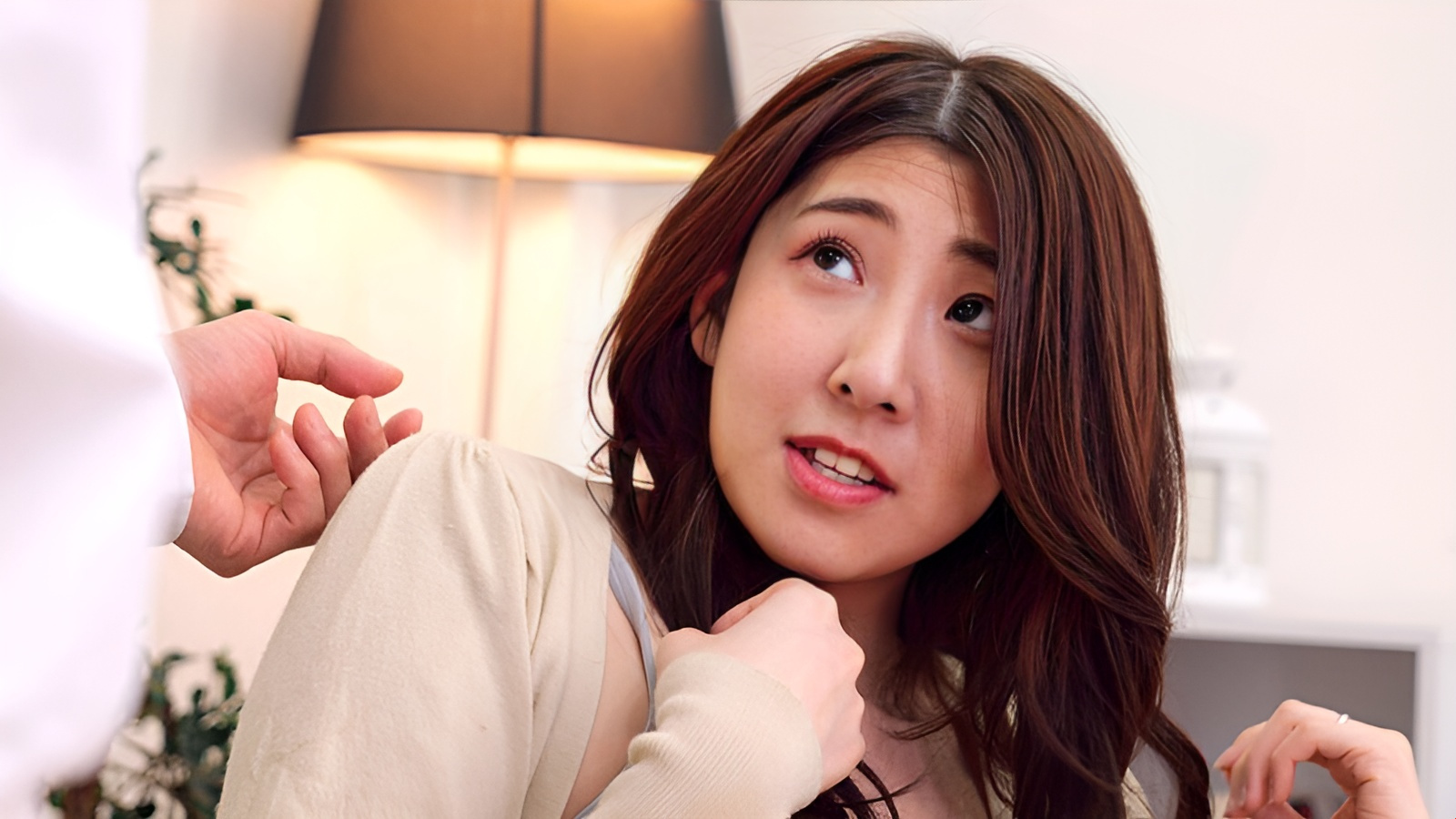 BASJ-010 霍恩·丈夫的角,因为她的丈夫爱工作比妻子的工作